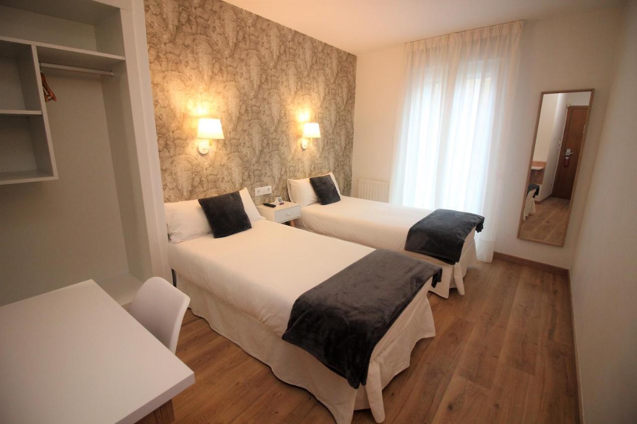וילאגרסיה דה ארוסה Hotel Vilagarcia מראה חיצוני תמונה